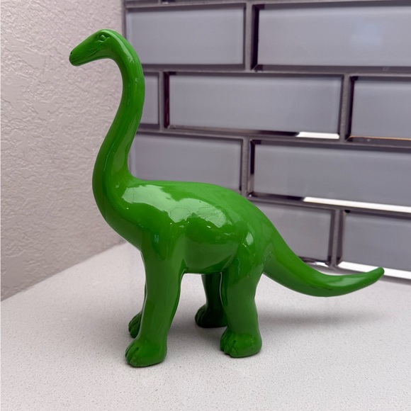 Bright Green Resin Brontosaurus Dinosaur Figure Sculpture - Picture 2 of 13